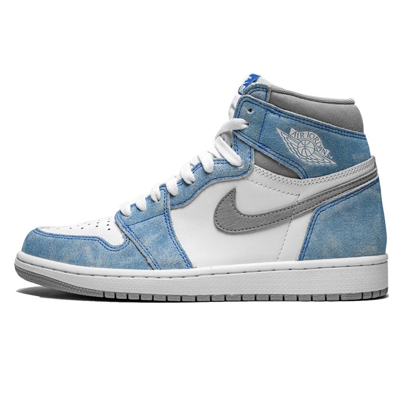Air Jordan 1 Hyper Royale